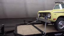 Autos & Vehicles — window BY8gfx1Vp84__s800__e810